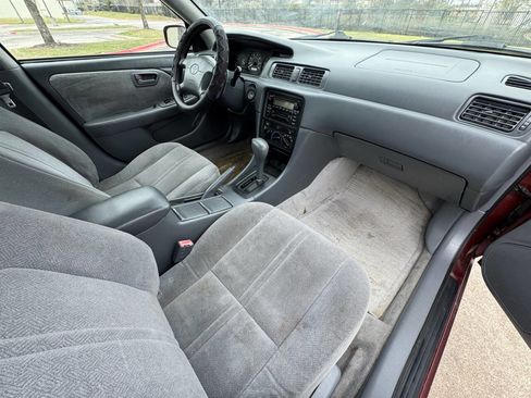 Used 2001 Toyota Camry CE image 12