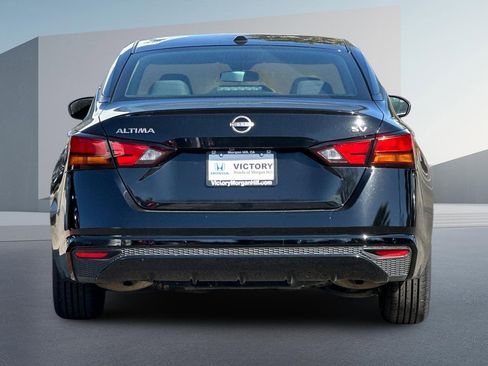 Used 2023 Nissan Altima 2.5 SV image 5
