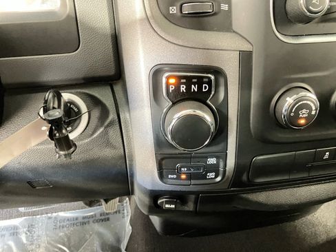 Used 2019 RAM 1500 Express w/ Express Value Package AWD/4WD image 18