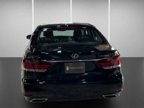 Used 2017 Lexus LS 460 image 8