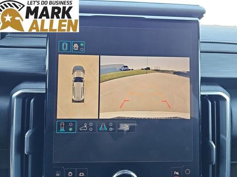 Used 2025 GMC Acadia Elevation image 15