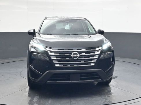 Certified 2026 Nissan Rogue SV FWD image 14