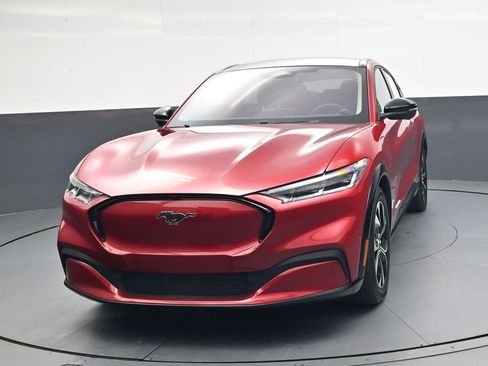 Used 2021 Ford Mustang Mach-E Premium image 9