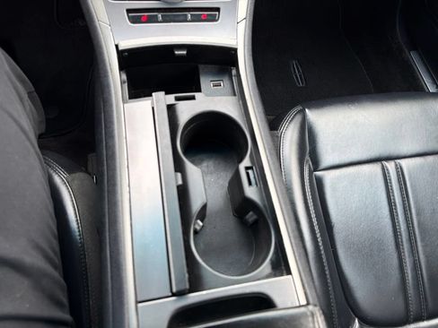 Used 2017 Lincoln MKZ Premiere FWD image 14