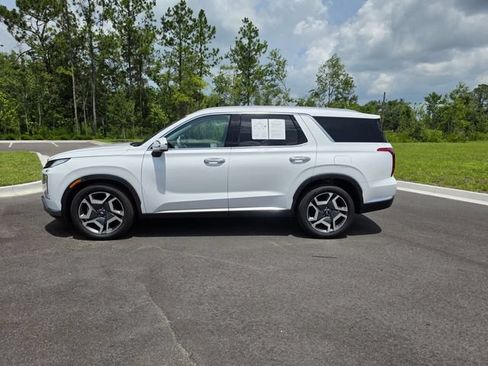 Used 2025 Hyundai Palisade Limited FWD image 2