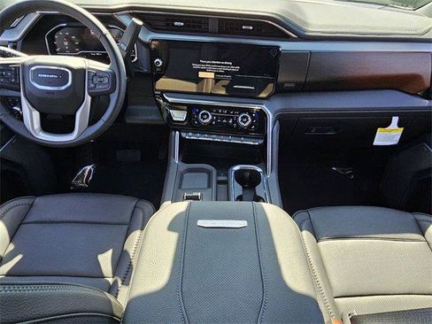 New 2025 GMC Sierra 2500 Denali w/ Denali Reserve Package image 12