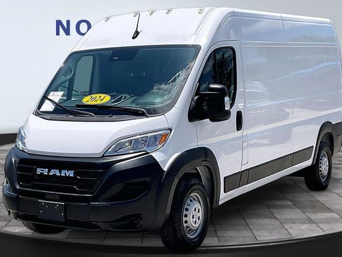 Used 2024 RAM ProMaster 2500 FWD image 1
