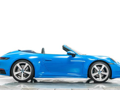 Used 2023 Porsche 911 Carrera image 49
