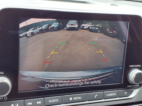 Used 2023 Nissan Altima 2.5 SV image 18