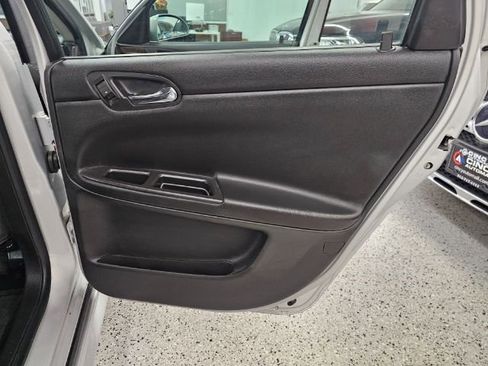 Used 2014 Chevrolet Impala LT w/ LT Sunroof Package image 26