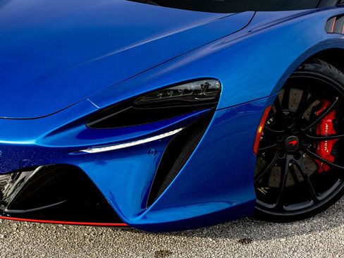 New 2025 McLaren Artura Spider image 19