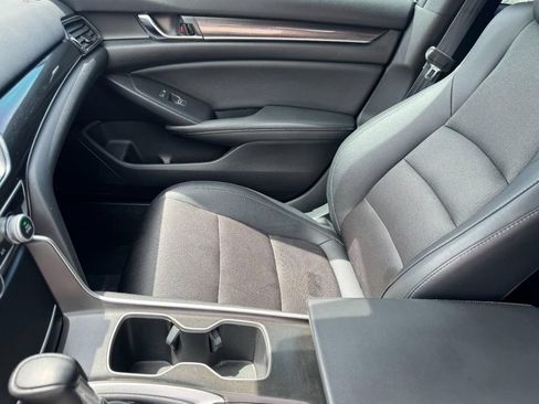 Used 2020 Honda Accord Sport image 13