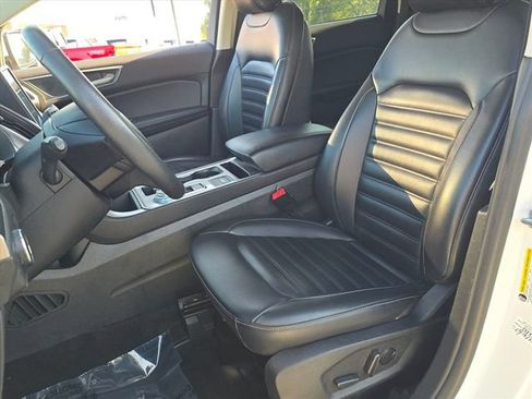 Used 2024 Ford Edge SEL AWD/4WD image 19