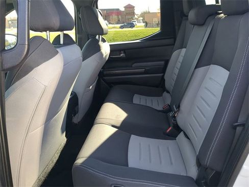 Used 2024 Toyota Tacoma TRD Off-Road image 11