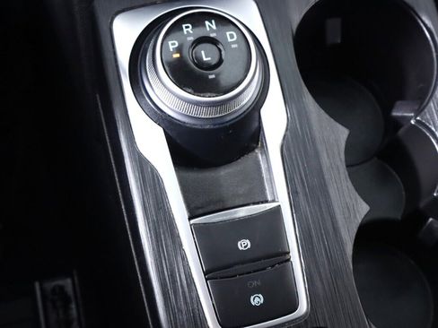 Used 2022 Ford Escape SE image 24