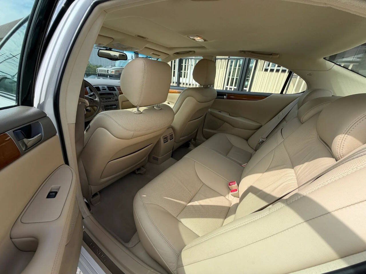 Used 2006 Lexus ES 330 w/ Preferred Accessory Pkg FWD image 16