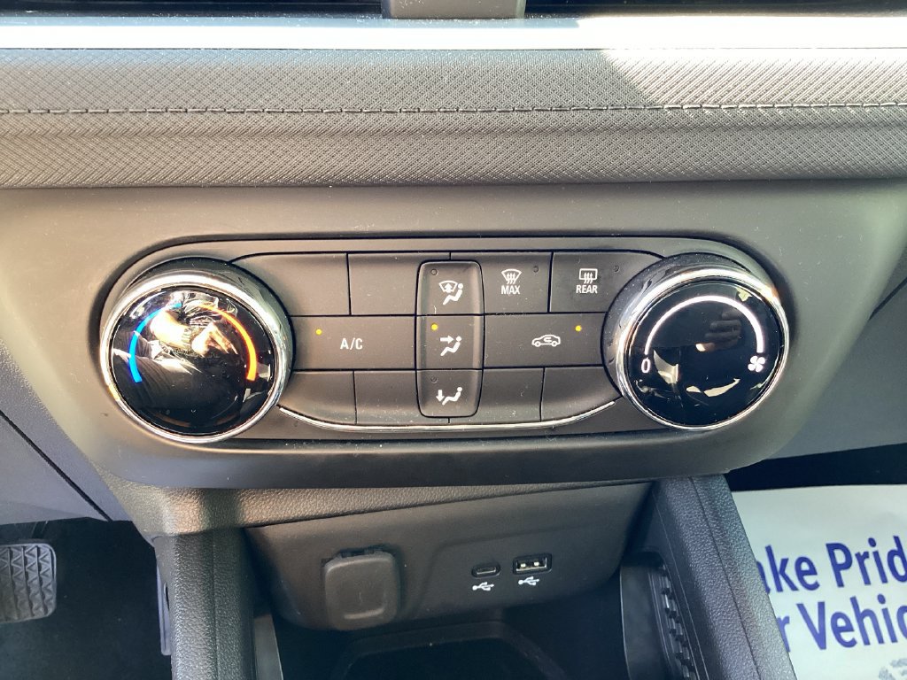 Used 2025 Chevrolet TrailBlazer LS w/ LS Convenience Package FWD image 37