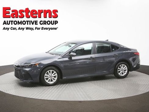 Used 2025 Toyota Camry LE FWD image 59