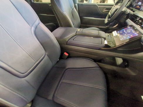 New 2026 INFINITI QX80 4WD w/ Sport Exterior Package image 22