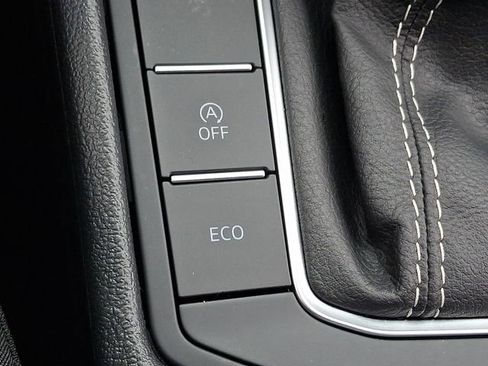 Used 2023 Volkswagen Jetta Sport image 25