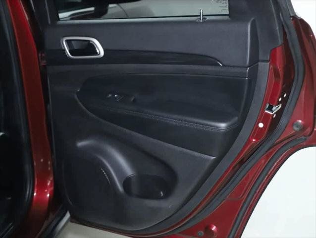 Certified 2020 Jeep Grand Cherokee Laredo AWD/4WD image 28