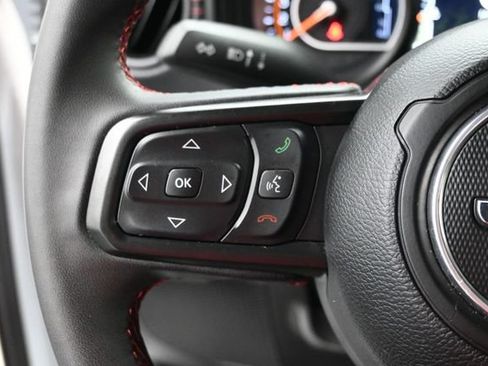 Used 2024 Jeep Wrangler Unlimited Rubicon AWD/4WD image 31