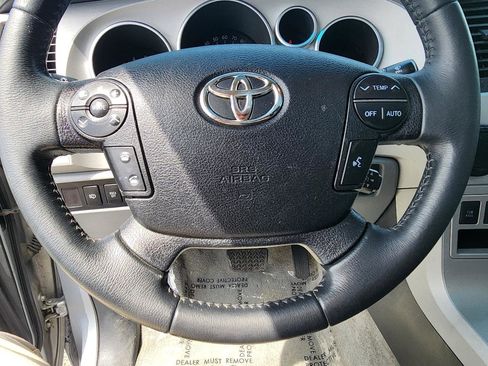 Used 2008 Toyota Sequoia Limited RWD image 19