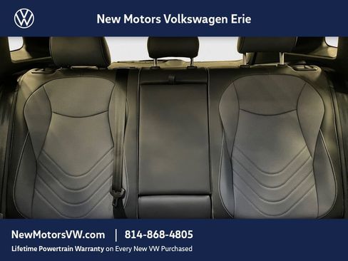 New 2026 Volkswagen Tiguan SE R-Line image 13