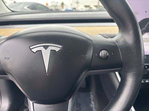 Used 2018 Tesla Model 3 Long Range image 27