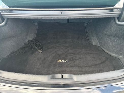 Used 2014 Chrysler 300 C AWD/4WD image 22