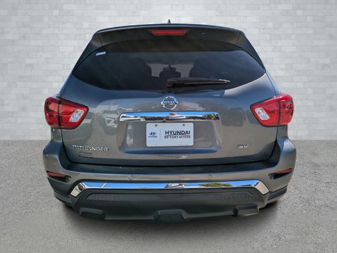 Used 2020 Nissan Pathfinder SV image 6