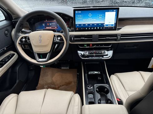New 2026 Lincoln Corsair Grand Touring AWD/4WD image 29