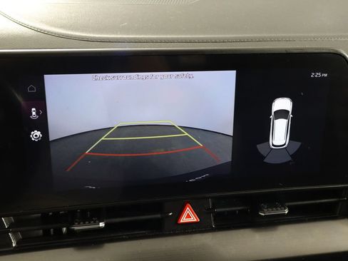 Used 2025 Kia Sportage EX FWD image 38