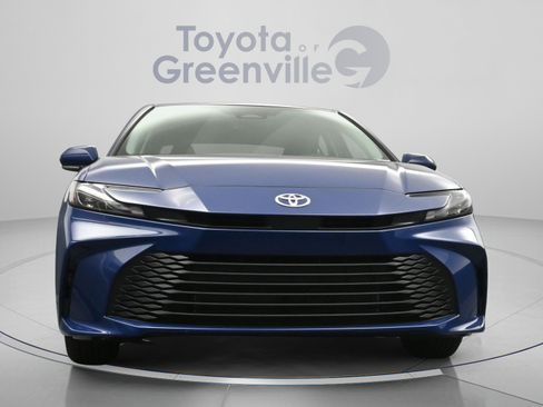 Used 2025 Toyota Camry LE w/ Convenience Package FWD image 22