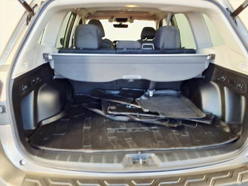 Used 2020 Subaru Forester Premium image 7