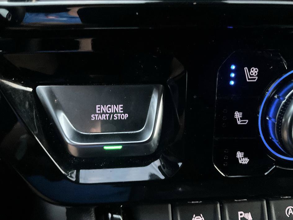 Used 2025 GMC Sierra 1500 AT4 w/ Technology Package AWD/4WD image 19