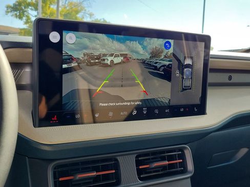 New 2025 Ford Maverick Lariat w/ 4K Tow Package image 26