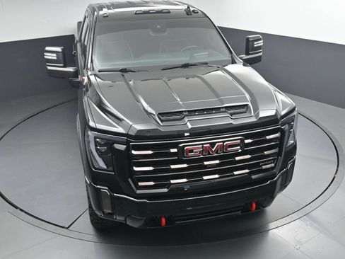 Used 2024 GMC Sierra 2500 AT4X AWD/4WD image 32