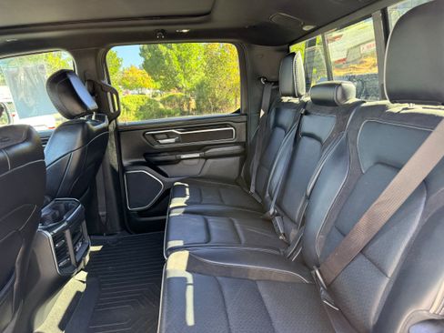Used 2021 RAM 1500 Laramie AWD/4WD image 9