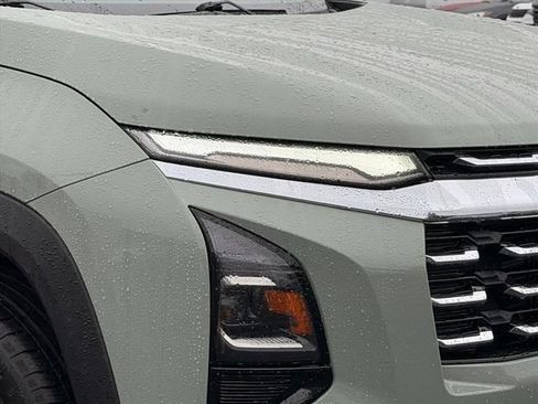 Used 2025 Chevrolet Equinox LT AWD/4WD image 26