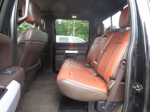 Used 2018 Ford F250 King Ranch w/ King Ranch Ultimate Package AWD/4WD image 17
