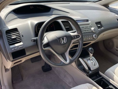 Used 2010 Honda Civic LX image 2