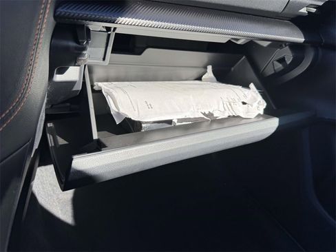 Used 2023 Subaru Crosstrek 2.0i Premium image 31