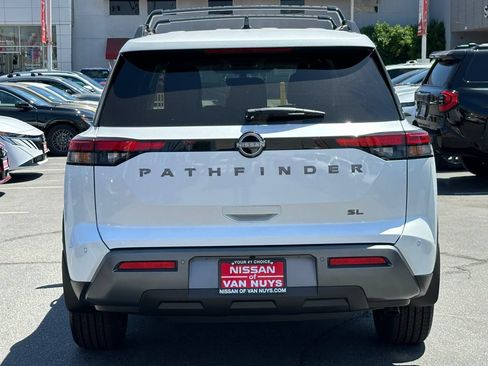 New 2026 Nissan Pathfinder SL FWD image 6