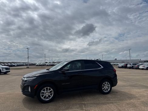 Used 2024 Chevrolet Equinox LT w/ Driver Convenience Package AWD/4WD image 10