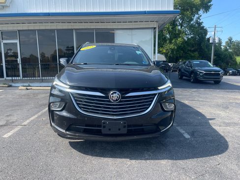 Used 2023 Buick Enclave Essence w/ Experience Buick Package FWD image 2