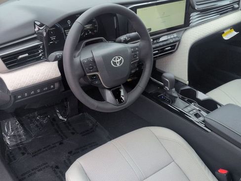 New 2026 Toyota Camry XLE image 11