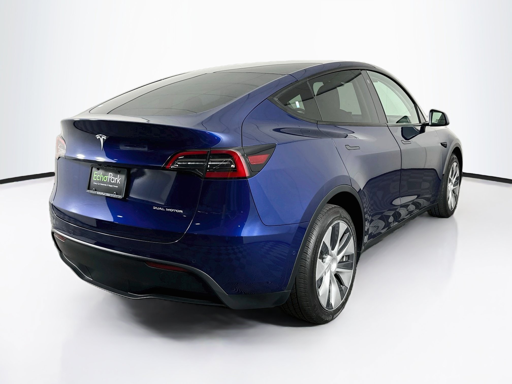 Used 2023 Tesla Model Y Long Range AWD/4WD image 9