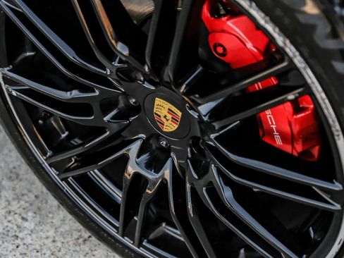 Used 2018 Porsche Cayenne GTS w/ Premium Package Plus image 66