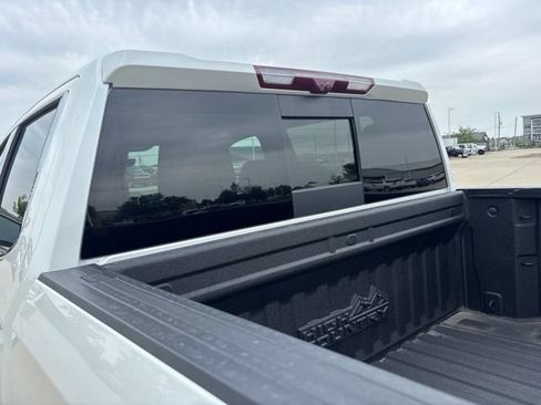 Used 2021 Chevrolet Silverado 1500 High Country w/ Technology Package AWD/4WD image 25